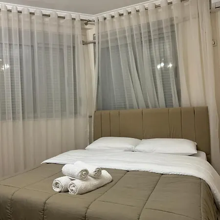 Condor Center Τίρανα