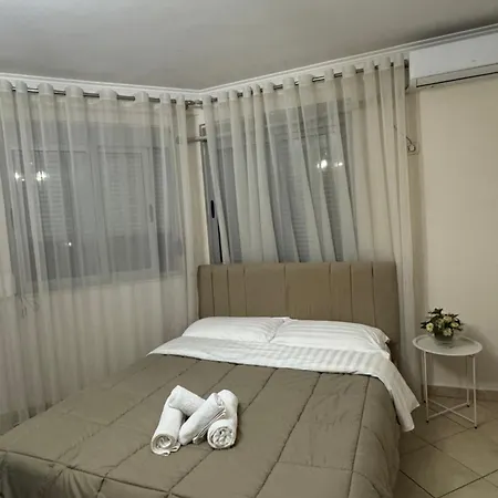 Apartment Condor Center