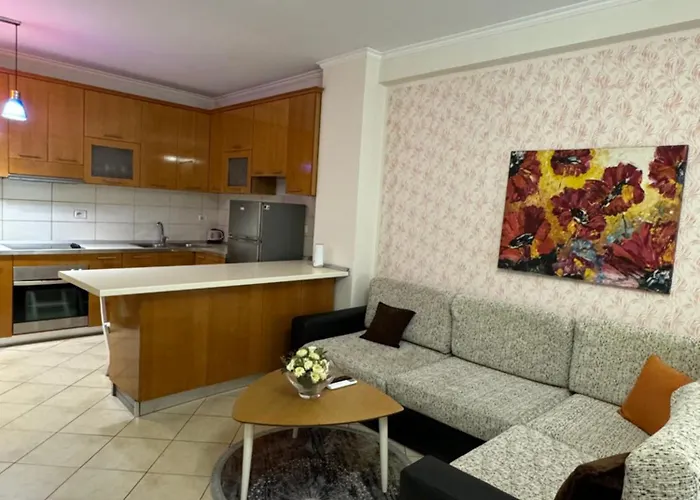 Condor Center Apartamento Tirana
