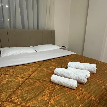 Condor Center Apartament *